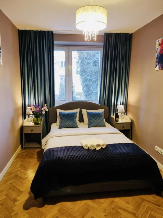 3 pokojowe mieszkanie w Centrum/3 комнатная квартира в центре Варшавы