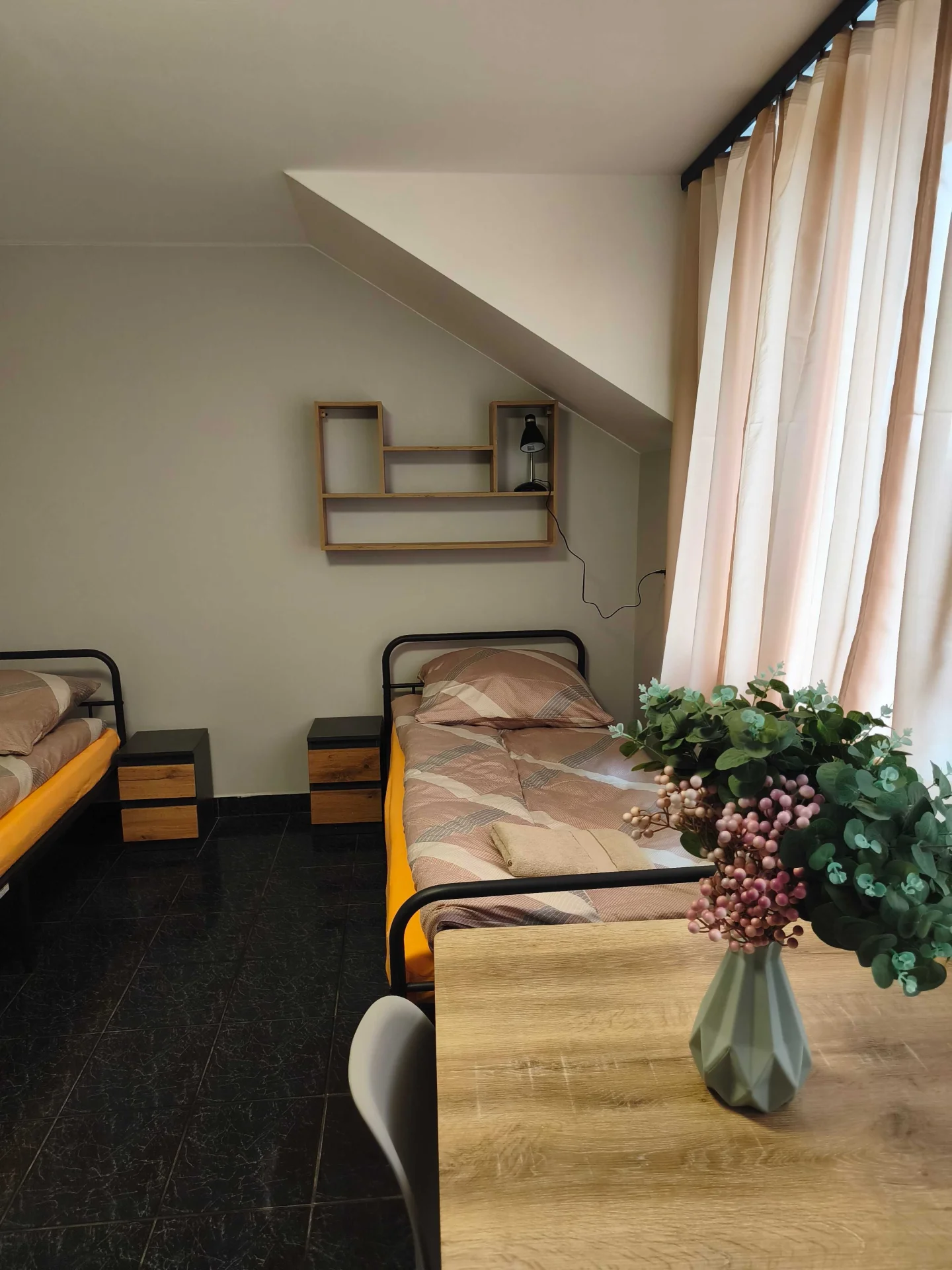 Noclegi , kwatera prywatna , Kielce obok Targi Kielce