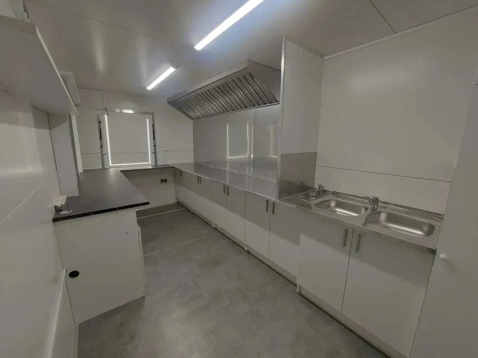 Przyczepa handlowa gastronomiczna NOWA. 3,5 m x 2m WYPOSAŻONA od RĘKI Słupsk