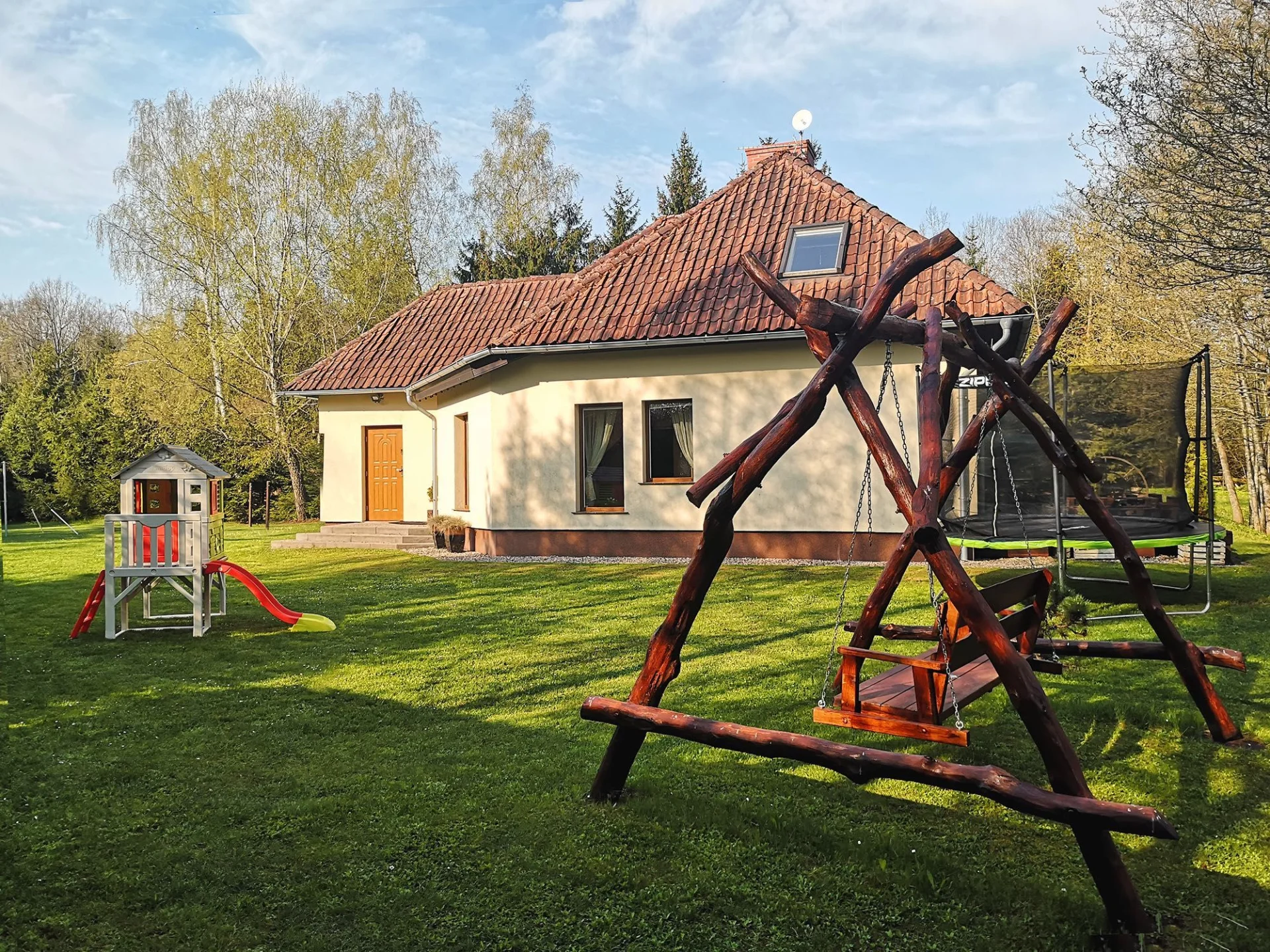 Dom z linią brzegową. Mazurska Sielanka - Mazury - Plaża - Łódka