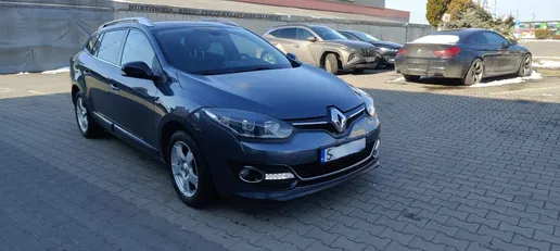 Renault Megane lift Bose kamery automat panorama skóry