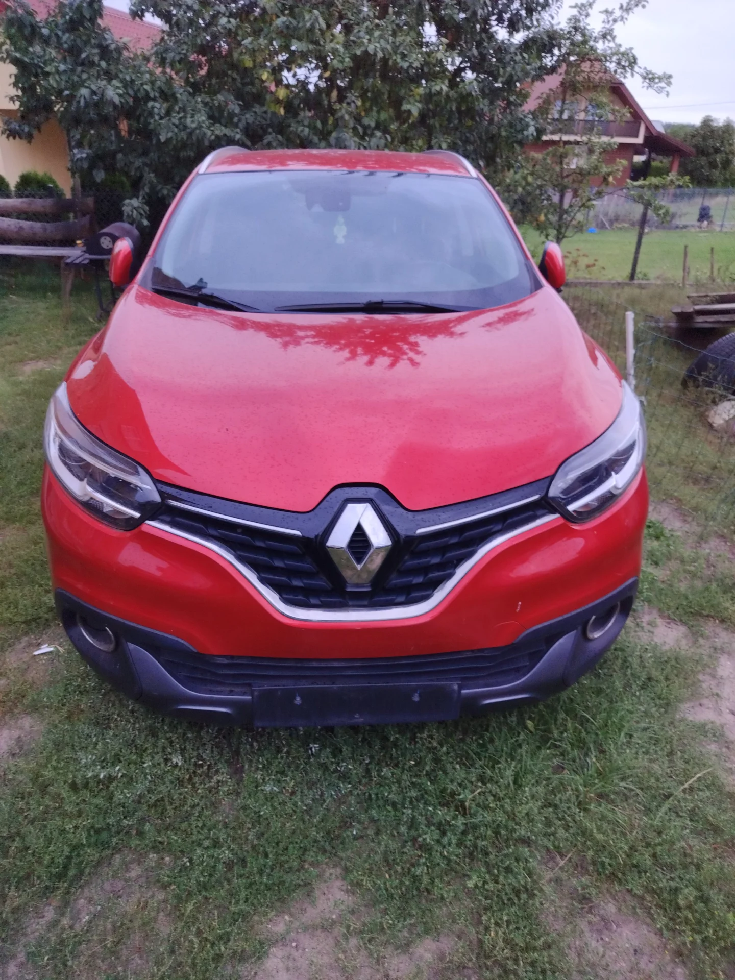 Sprzedam Renault Kadjar z 2017 roku silnik benzynowy1,2 130km