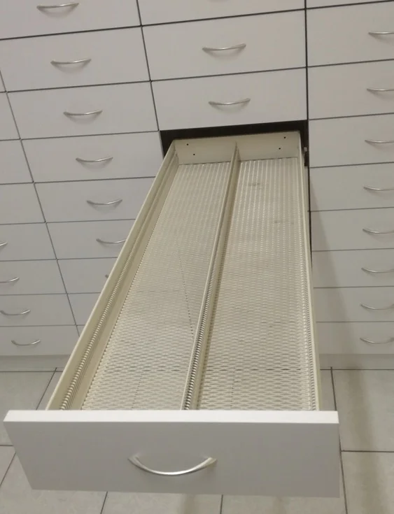 Meble apteczne-magazynowe szuflady głębokiego sprzedam