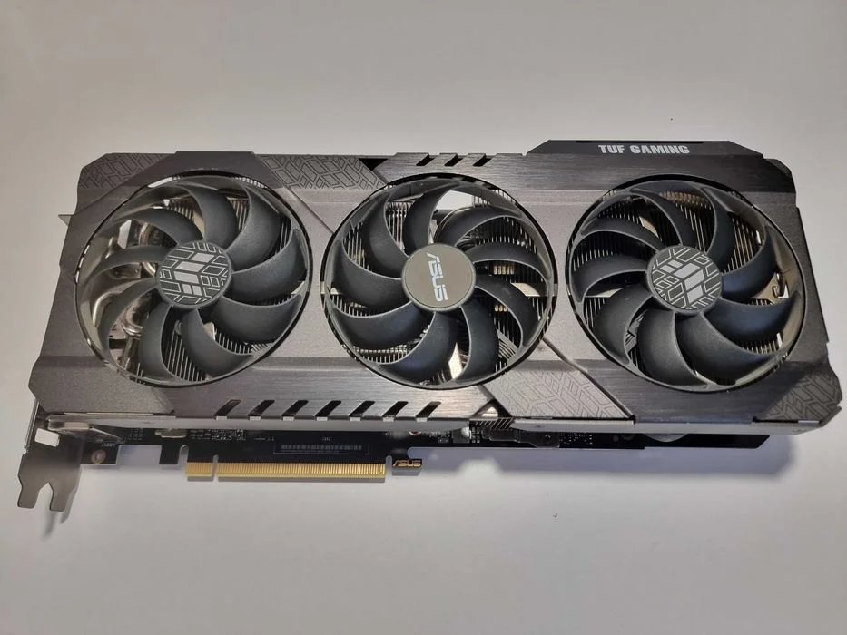 Karta graficza Asus TUF GeForce RTX 3090 Gaming OC 24GB GDDR6X (TUF-RTX3090-O24G-GAMING)