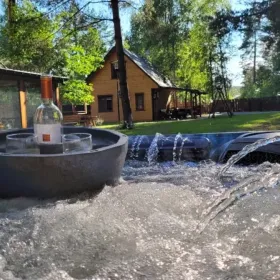 Domki Leśny Zakątek Radawa JACUZZI, SAUNA