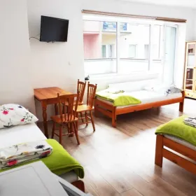 Pokoje gościnne / mieszkanie na doby / apartament z aneksem/ studio