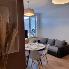 Apartament 2-pok. - centrum, parking, wifi, wejście na kod